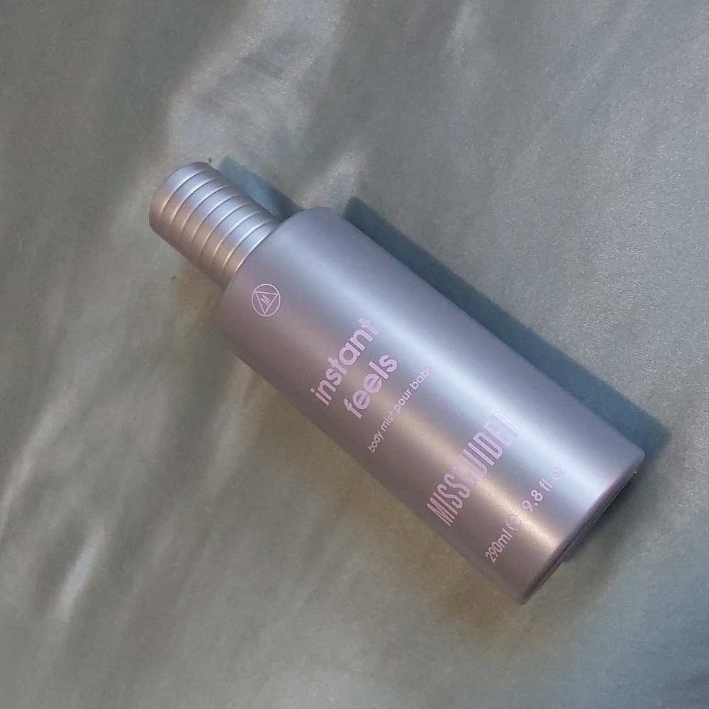 Missguided instant feels body mist